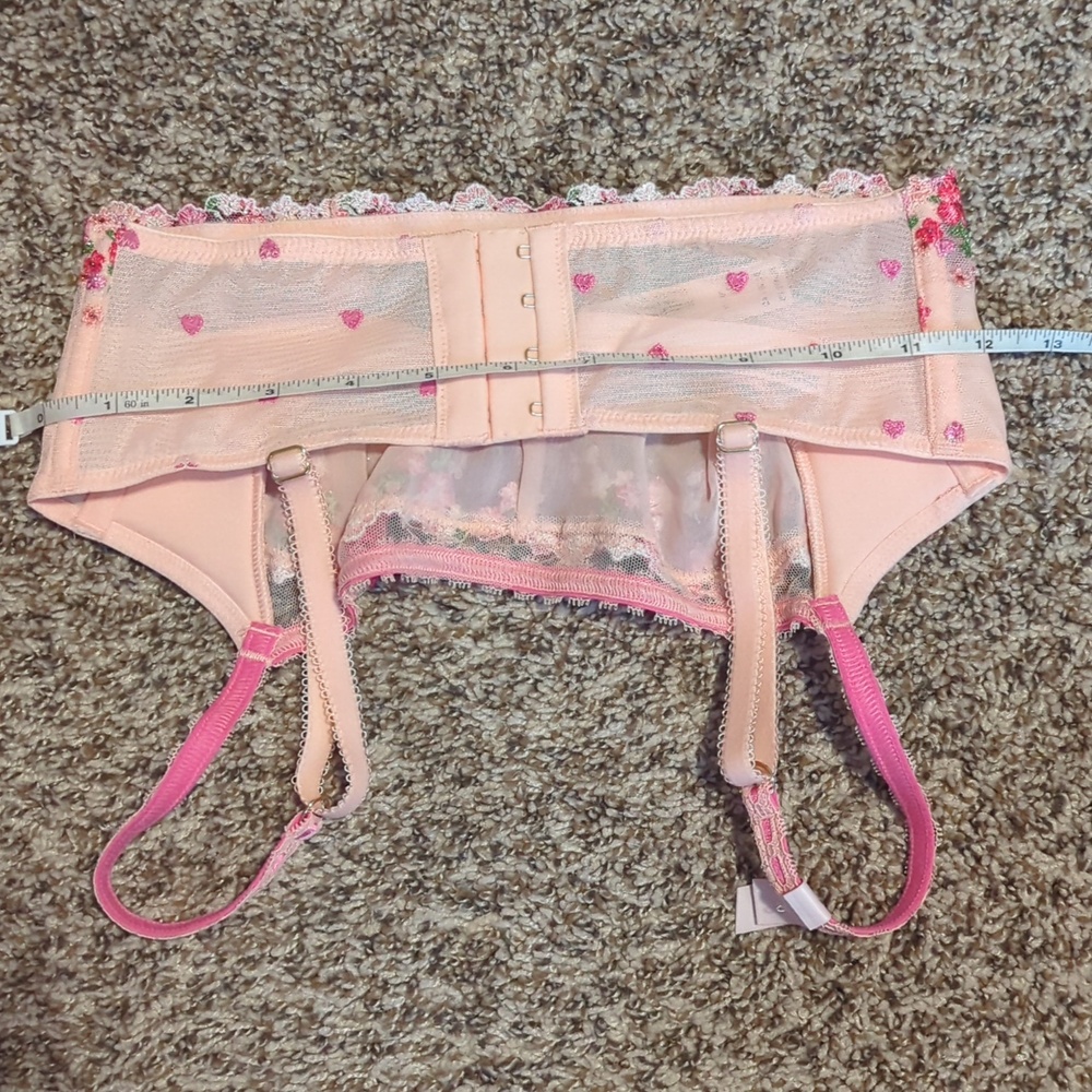 NWT Victoria's Secret Hearts And Roses Embroidery Bra Top - Picture 7 of 7